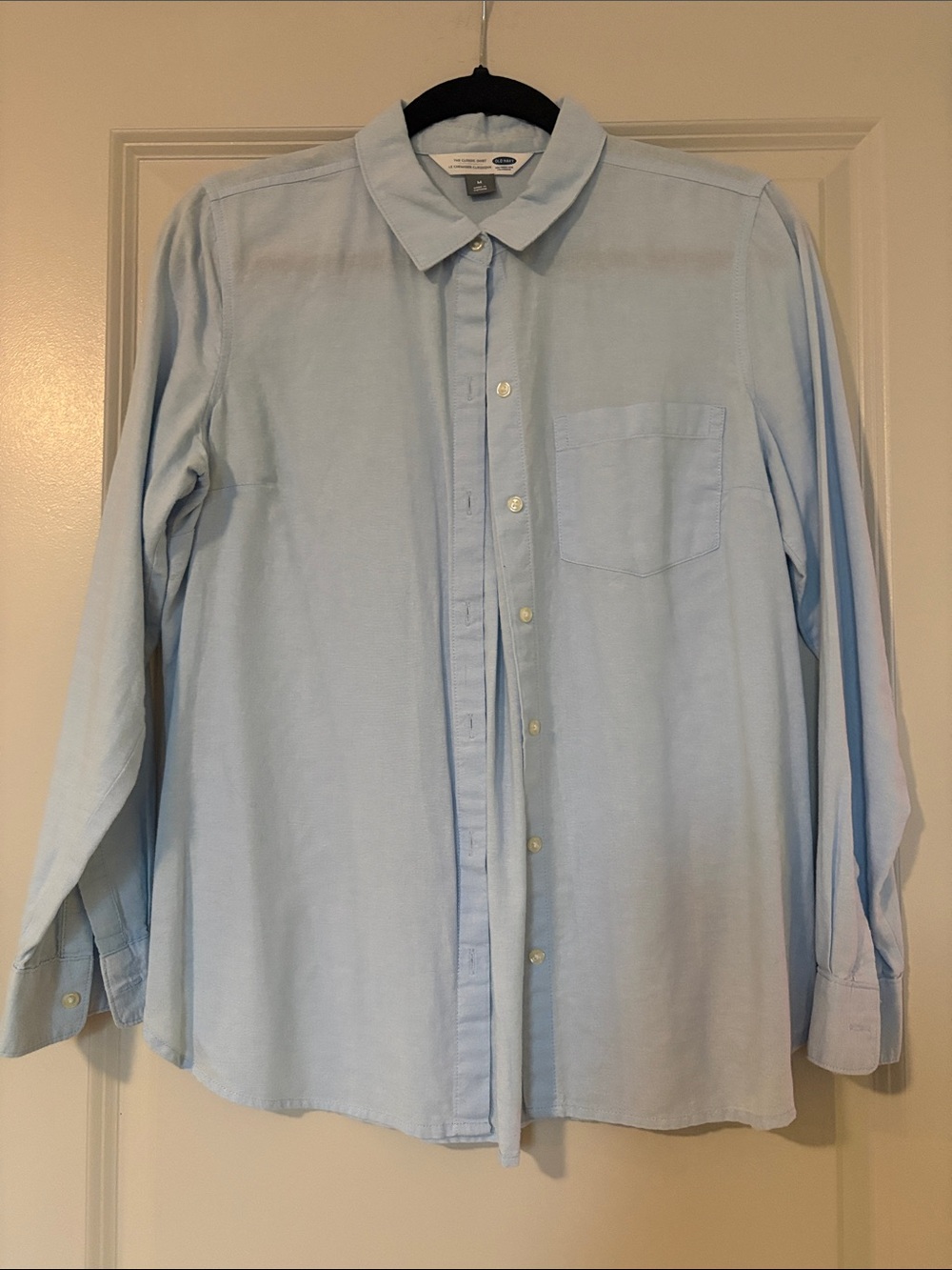 Old Navy Women’s Pale Blue Casual Button-Down Shirt